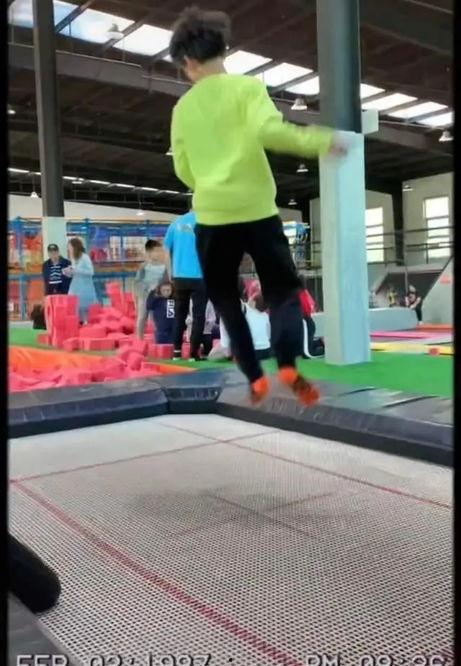 成人躺蹦床视频大全图片,成人躺蹦床视频大全视觉盛宴