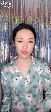 成人闭眼眨眼正常吗视频,正常生理现象还是潜在问题？