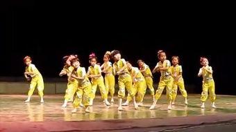 成人铃鼓新疆舞蹈视频