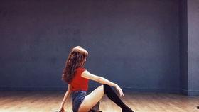 舞蹈成人街舞简单易学视频,轻松学会成人街舞的简单教程