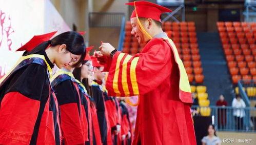 成人礼帽子佩戴视频