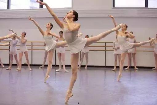 成人舞蹈瘦手臂视频大全,精选成人舞蹈瘦手臂视频大全