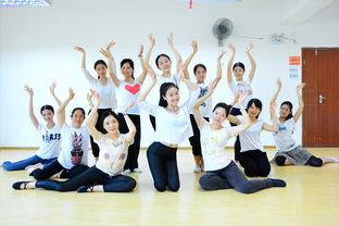 柔美成人古典舞视频,柔美成人舞姿演绎