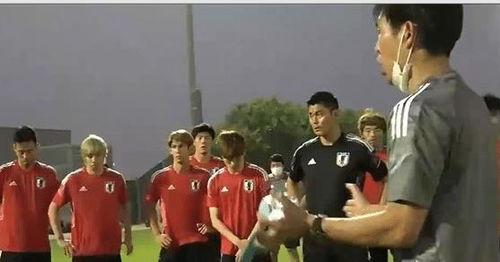 足球成人队训练视频