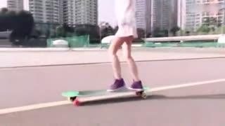 成人可爱滑板视频教程,跟随可爱滑板教程，解锁滑板新技能