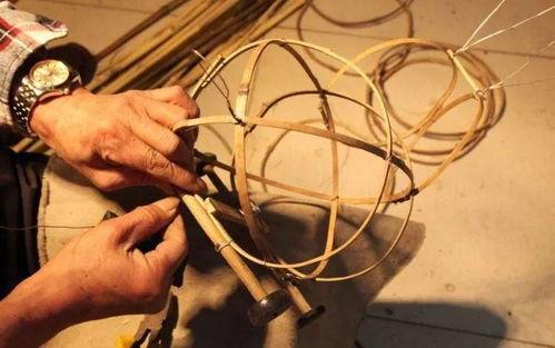 趣味成人鞭子制作视频